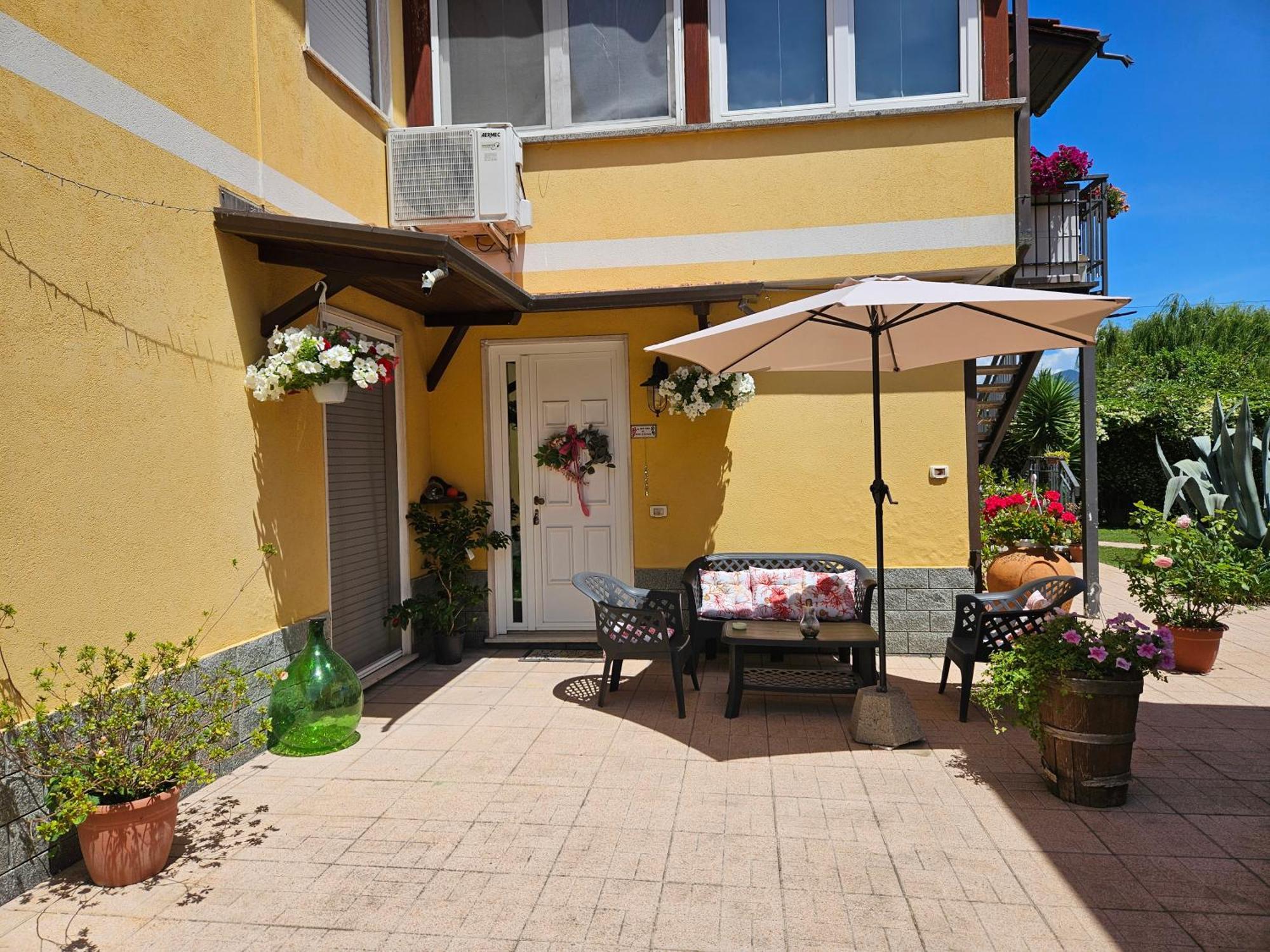 Il Pepe Rosa Di Anna E Silvano Sarzana Exterior foto